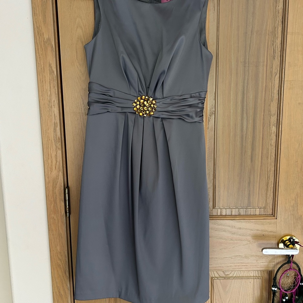 Elegant Gray Sleeveless Dress